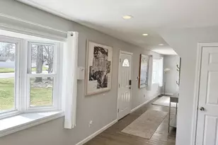 11 Manor Ln, Stony Brook, NY 11790 - Photo 7