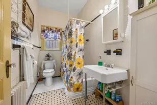 455 E 28th St, Brooklyn, NY 11226 - Photo 13