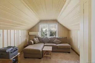 5 Erlwein Ct, Massapequa, NY 11758 - Photo 17