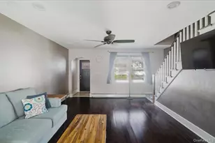 5 Erlwein Ct, Massapequa, NY 11758 - Photo 9