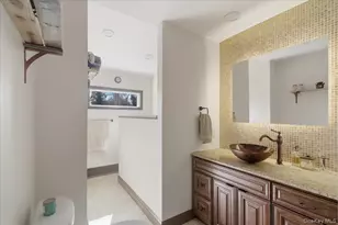 5 Erlwein Ct, Massapequa, NY 11758 - Photo 15