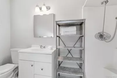 120 Greenlawn Road, Huntington, NY 11743 - Photo 11