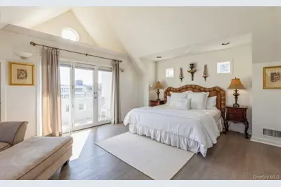 582 Hayground Road, Water Mill, NY 11976 - Photo 3