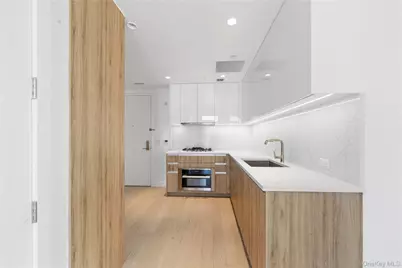 136-18 Maple Avenue #5F, Flushing, NY 11355 - Photo 5