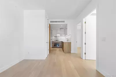 136-18 Maple Avenue #5F, Flushing, NY 11355 - Photo 11