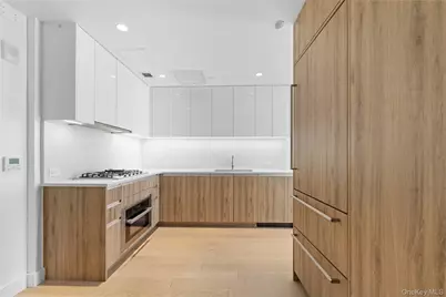136-18 Maple Avenue #5F, Flushing, NY 11355 - Photo 3
