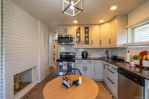 23 Bent Ln, Levittown, NY 11756 - Photo 5