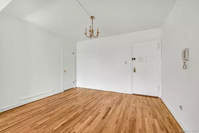 79-10 34th Avenue #7W, Jackson Heights, NY 11372 - Photo 5