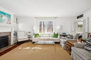 198 Pidgeon Hill Rd, South Huntington, NY 11746 - Photo 3