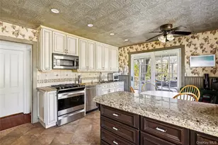 198 Pidgeon Hill Rd, South Huntington, NY 11746 - Photo 7