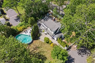 198 Pidgeon Hill Rd, Huntington Station, NY 11746 - Photo 21