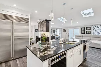 23 Ogden Avenue, East Williston, NY 11596 - Photo 9