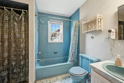 41 N Country Road, Shoreham, NY 11786 - Photo 17