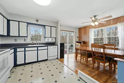 41 N Country Road, Shoreham, NY 11786 - Photo 11