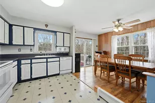 41 N Country Rd, Shoreham, NY 11786 - Photo 11