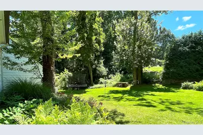 8 Holly Lane, Rye, NY 10580 - Photo 23