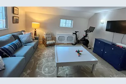 8 Holly Lane, Rye, NY 10580 - Photo 19