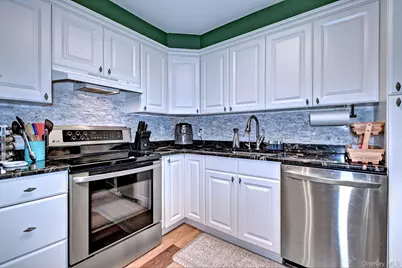 847 Skyline Drive, Coram, NY 11727 - Photo 7