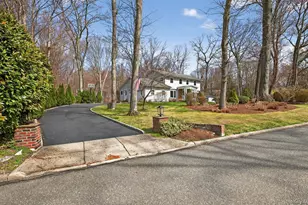 2 Fenimore Ln, Huntington, NY 11743 - Photo 3