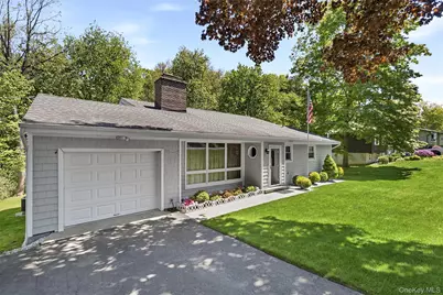 18 Collier Drive E, Carmel, NY 10512 - Photo 3