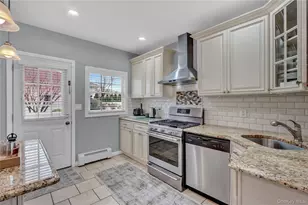 8 Vernon St, Farmingdale, NY 11735 - Photo 13