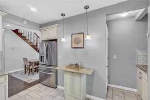 8 Vernon St, Farmingdale, NY 11735 - Photo 15