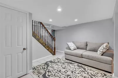 8 Vernon Street, Farmingdale, NY 11735 - Photo 19