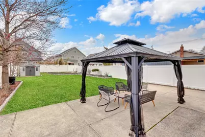 8 Vernon Street, Farmingdale, NY 11735 - Photo 35