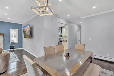 8 Vernon Street, Farmingdale, NY 11735 - Photo 11