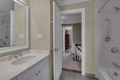 7 Shady Meadow Lane, Syosset, NY 11791 - Photo 35