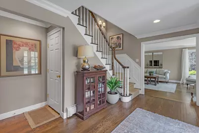 7 Shady Meadow Lane, Syosset, NY 11791 - Photo 3