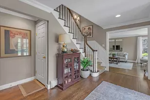 7 Shady Meadow Ln, Syosset, NY 11791 - Photo 3