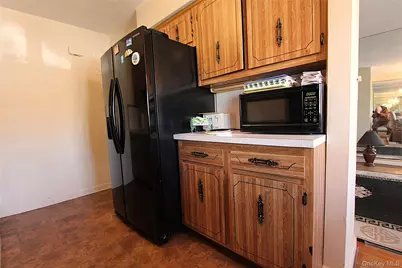 60-60 69th Place, Maspeth, NY 11378 - Photo 9