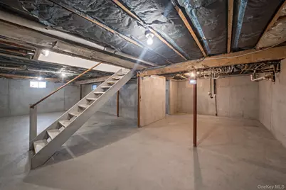 528 Mollie Boulevard, Holbrook, NY 11741 - Photo 25