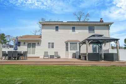 528 Mollie Boulevard, Holbrook, NY 11741 - Photo 29