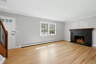 248 Dogwood Dr, Wading River, NY 11792 - Photo 5