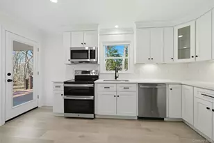 248 Dogwood Dr, Wading River, NY 11792 - Photo 13