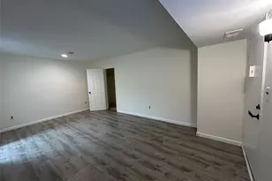 37 El Comino, Coram, NY 11727 - Photo 3