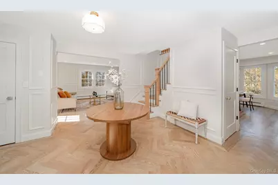 2 Pebble Hill Drive, Northport, NY 11768 - Photo 9