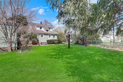 35 E 12th Street, Huntington Station, NY 11746 - Photo 7