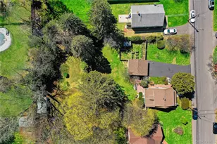 35 E 12th St, Huntington Station, NY 11746 - Photo 27