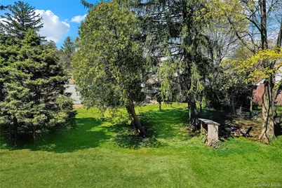 35 E 12th Street, Huntington Station, NY 11746 - Photo 33