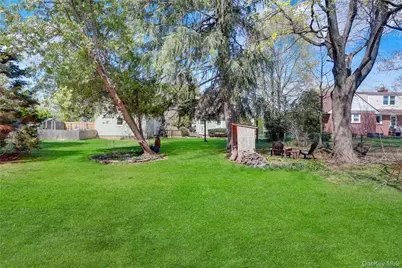 35 E 12th Street, Huntington Station, NY 11746 - Photo 9