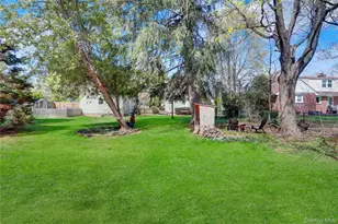 35 E 12th St, Huntington Station, NY 11746 - Photo 9