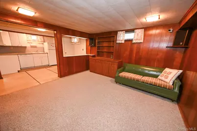 1102 Phoebe Street, Franklin Square, NY 11010 - Photo 17