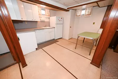 1102 Phoebe Street, Franklin Square, NY 11010 - Photo 15