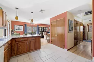 287 Peconic Terrace, Calverton, NY 11933 - Photo 11