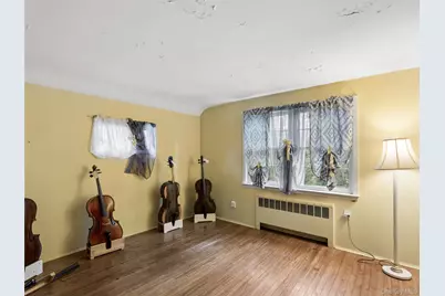 20 Cherry Lane, Huntington, NY 11743 - Photo 17