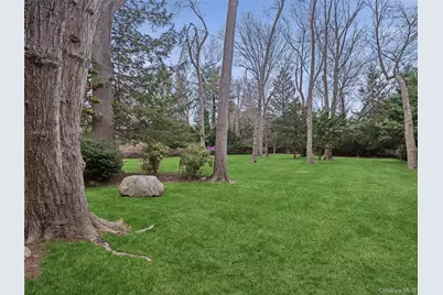 20 Cherry Lane, Huntington, NY 11743 - Photo 19