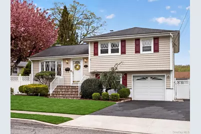 37 Maplewood Boulevard, Suffern, NY 10901 - Photo 3